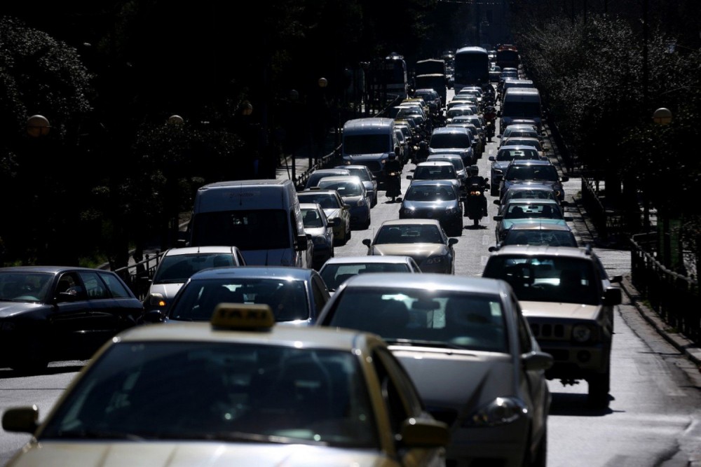 ΣΕΑΑ: Η αγορά αυτοκινήτου έχει μειωθεί κατά 80% από την αρχή της κρίσης